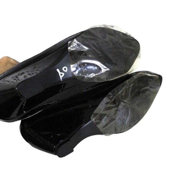 Jady Rose Walk Your Way Boots Contrastive Trim Knee Length Leather Black 8M NWOB - Picture 9 of 9